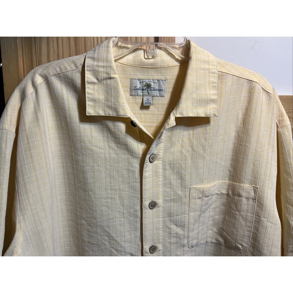 Island Shores Men’s XL Yellow Short Sleeve Button Down Rayon Hawaiian Shirt