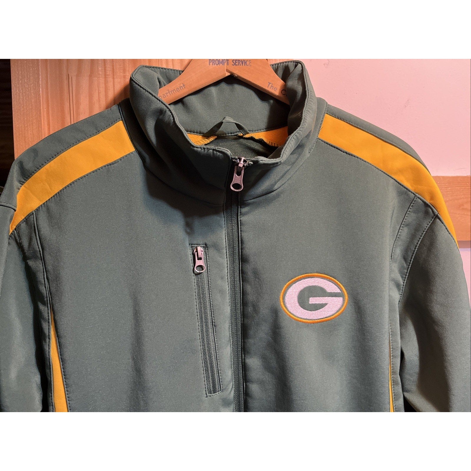 NFL Green Bay Packers Football Softshell Jacket Men’s Medium Full Zip