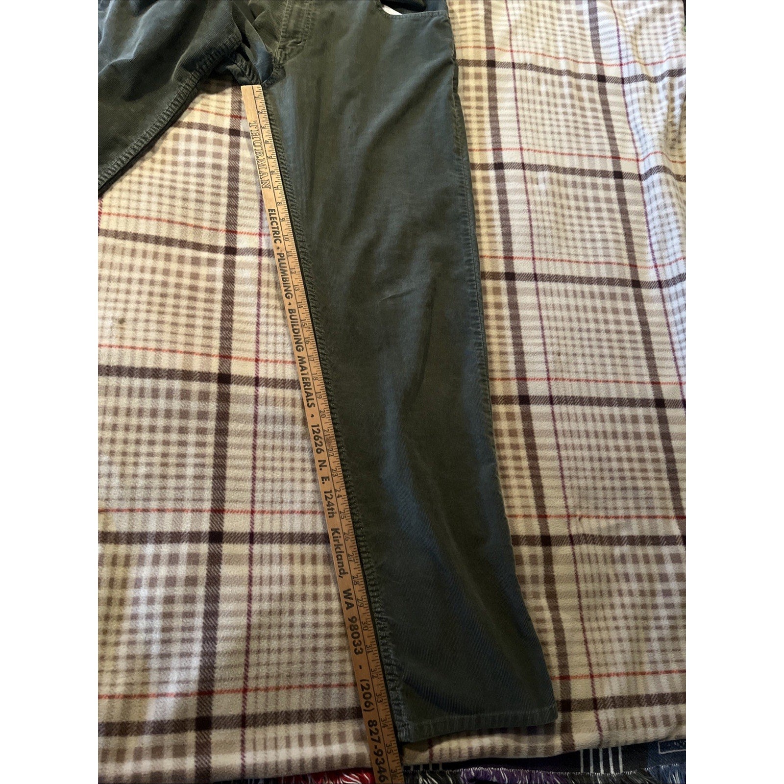 VTG Levi's 559 Relaxed Straight Corduroy Pants Mens 35x35 Olive Green 5 Pocket
