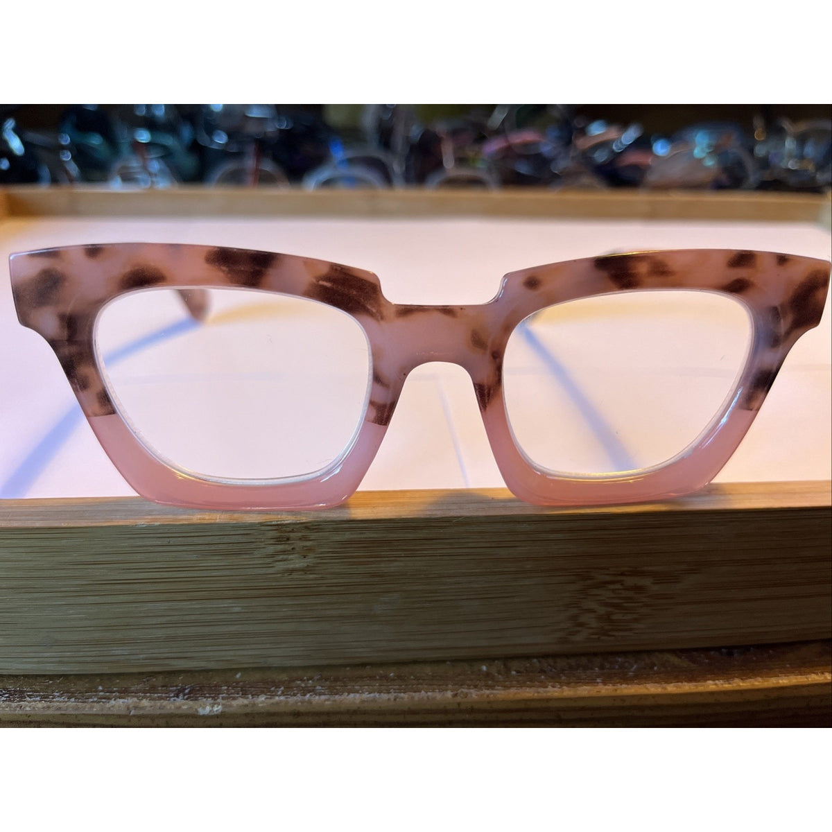 Vince Camuto Eyewear Pink Tortoise VCx0919-F OATRS Cheater Readers Womens +2.00