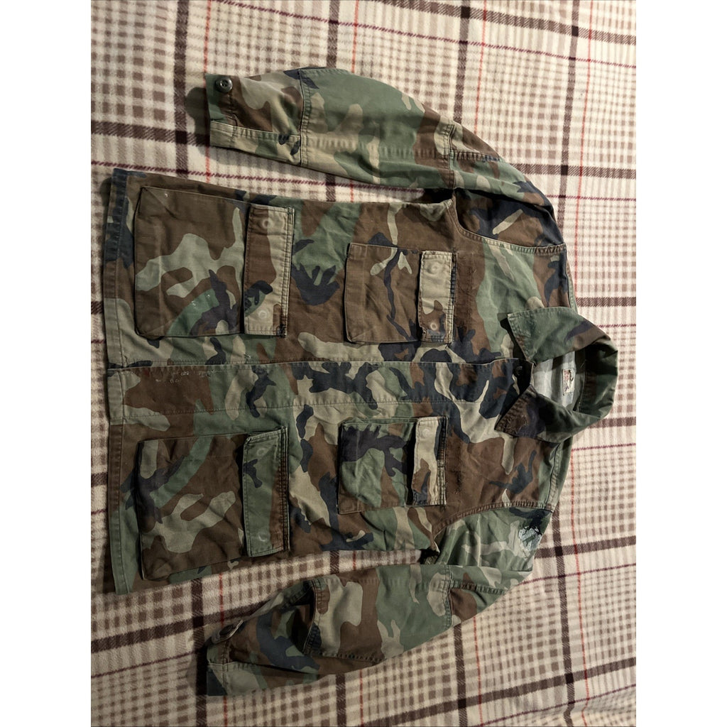 VTG US Military Jacket Mens Medium Green Woodland Camo Army Surplus Field Jacket