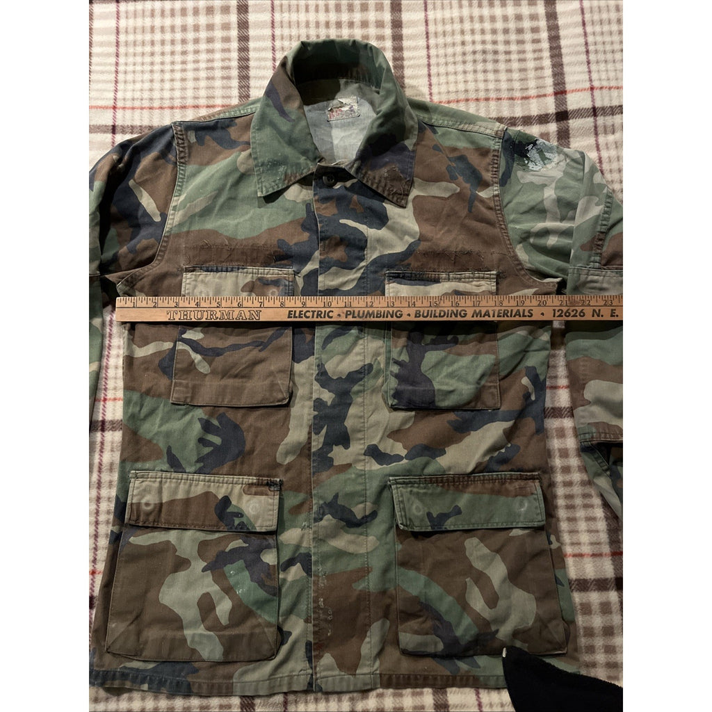 VTG US Military Jacket Mens Medium Green Woodland Camo Army Surplus Field Jacket