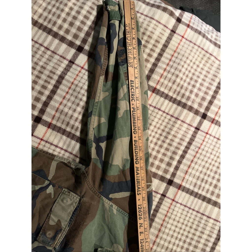 VTG US Military Jacket Mens Medium Green Woodland Camo Army Surplus Field Jacket