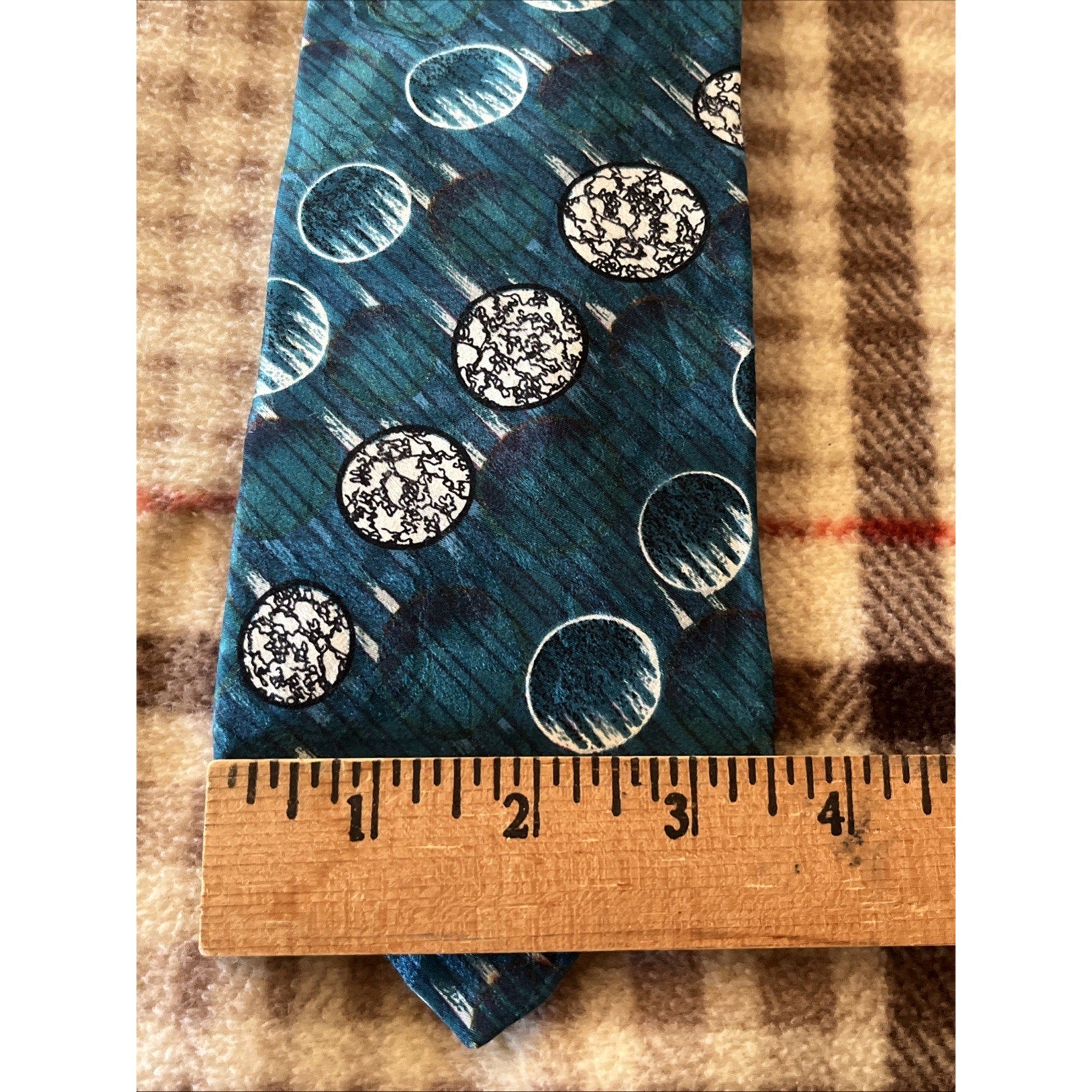 Club International By Par Tip Top Tie Vtg 100% Silk Canadian Fabric Blue Moon