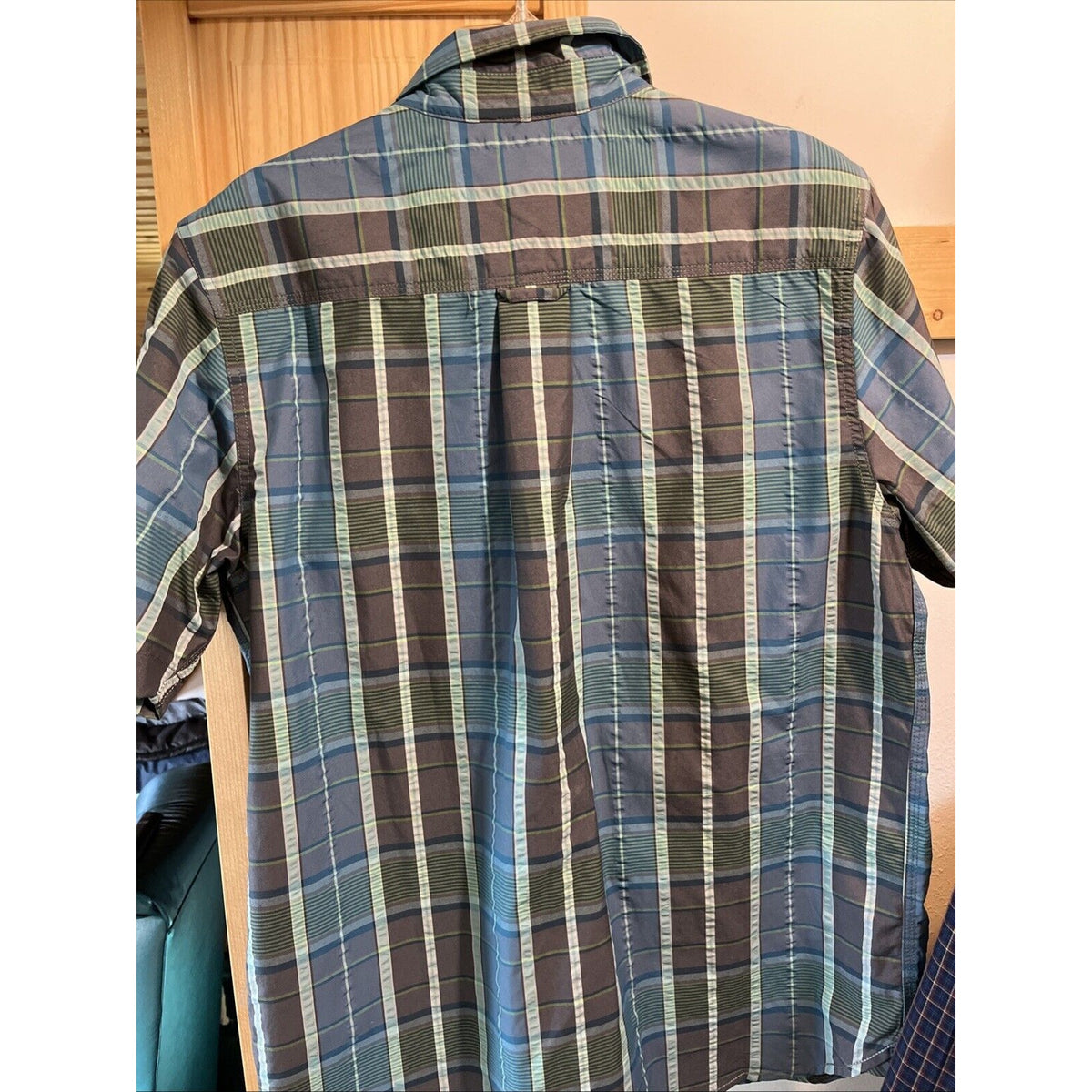The North Face Men’s Shirt L Blue Plaid Button Up Short Sleeve Pocket Hiking EUC