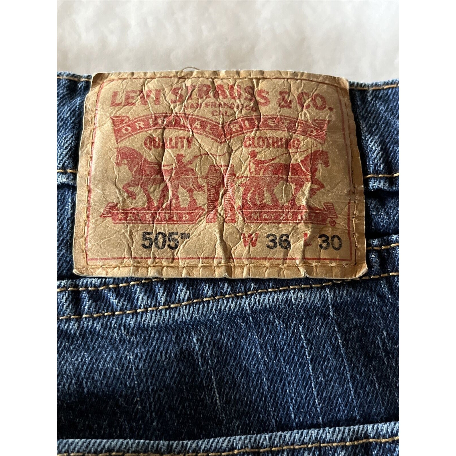 Levi's 505 Jeans Men's 36x30 Dark Wash Denim Pants Cotton Blue Outdoor Travel