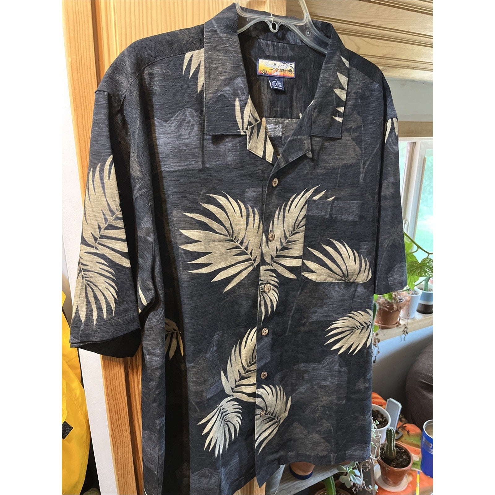 Havana Jack's Cafe Hawaiian Shirt Mens XL 100% Silk Washable Black Floral Tropic