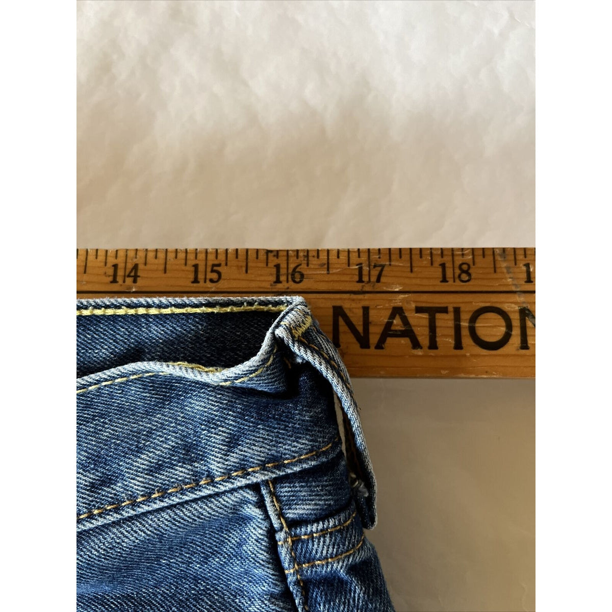 Levi's 505 Mens Jeans 32x32 Cotton Medium Wash Denim 90s Y2K EUC