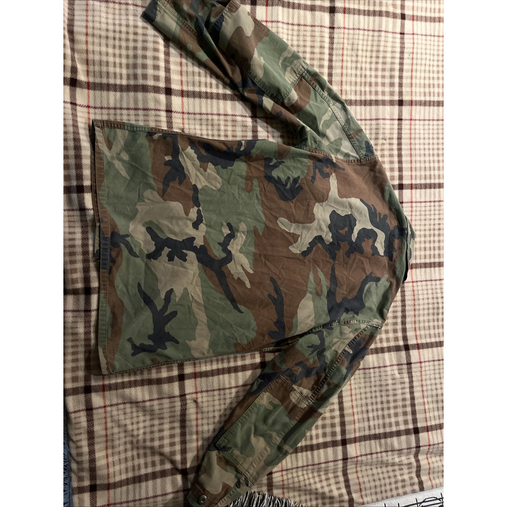 VTG US Military Jacket Mens Medium Green Woodland Camo Army Surplus Field Jacket