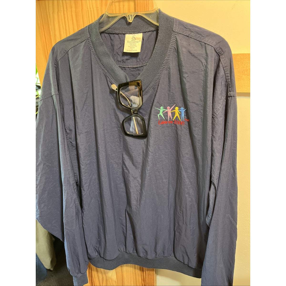 Vintage Munsingwear Celebrate 2000 L Navy Sweatshirt Pullover Golf Windbreaker