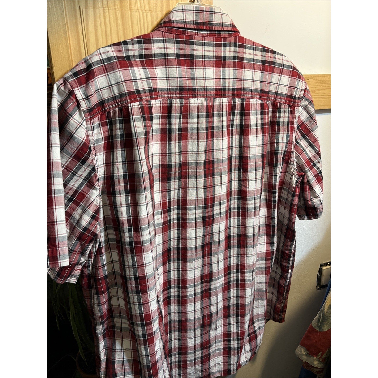 Carhartt Mens XL Red Button Up Short Sleeve Shirt Relaxed Fit Plaid Cotton
