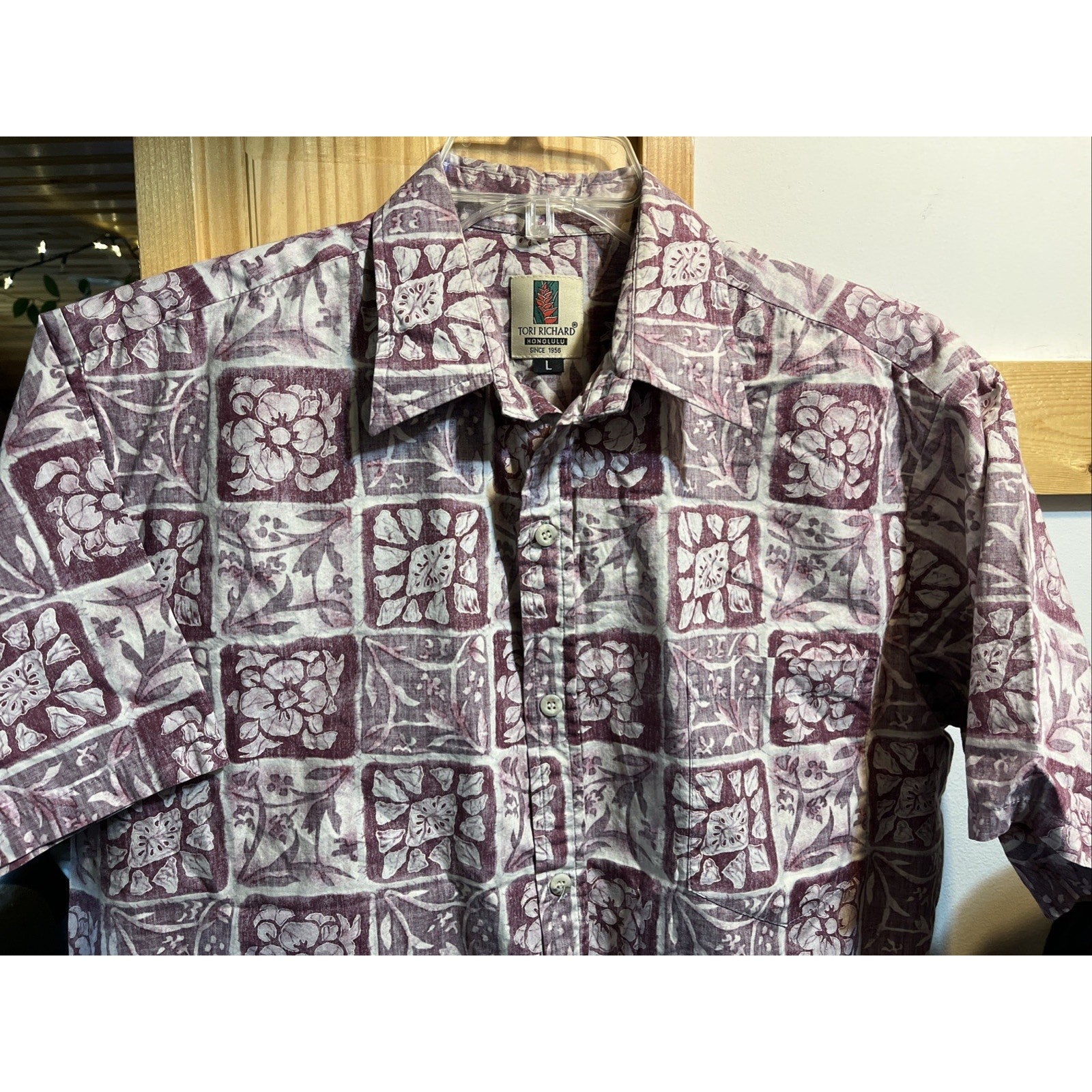 Tori Richard Vintage Men’s L Red Floral SS Button Down Cotton Hawaiian Shirt