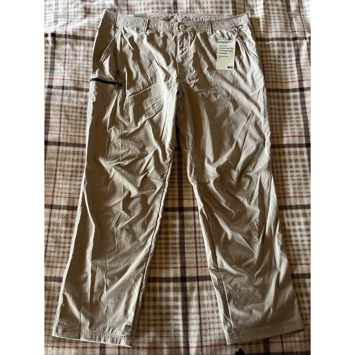 REI CO-OP Mens TRAILMADE PANTS Sz 40x30 Mushroom Taupe UPF 50 Cargo Hiking NWT