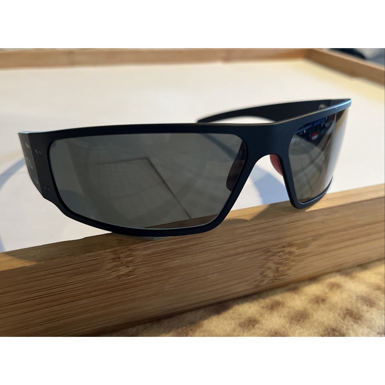 Snap On Tools Sunglasses Aluminum Frame Polarized Charcoal Gray Made In USA