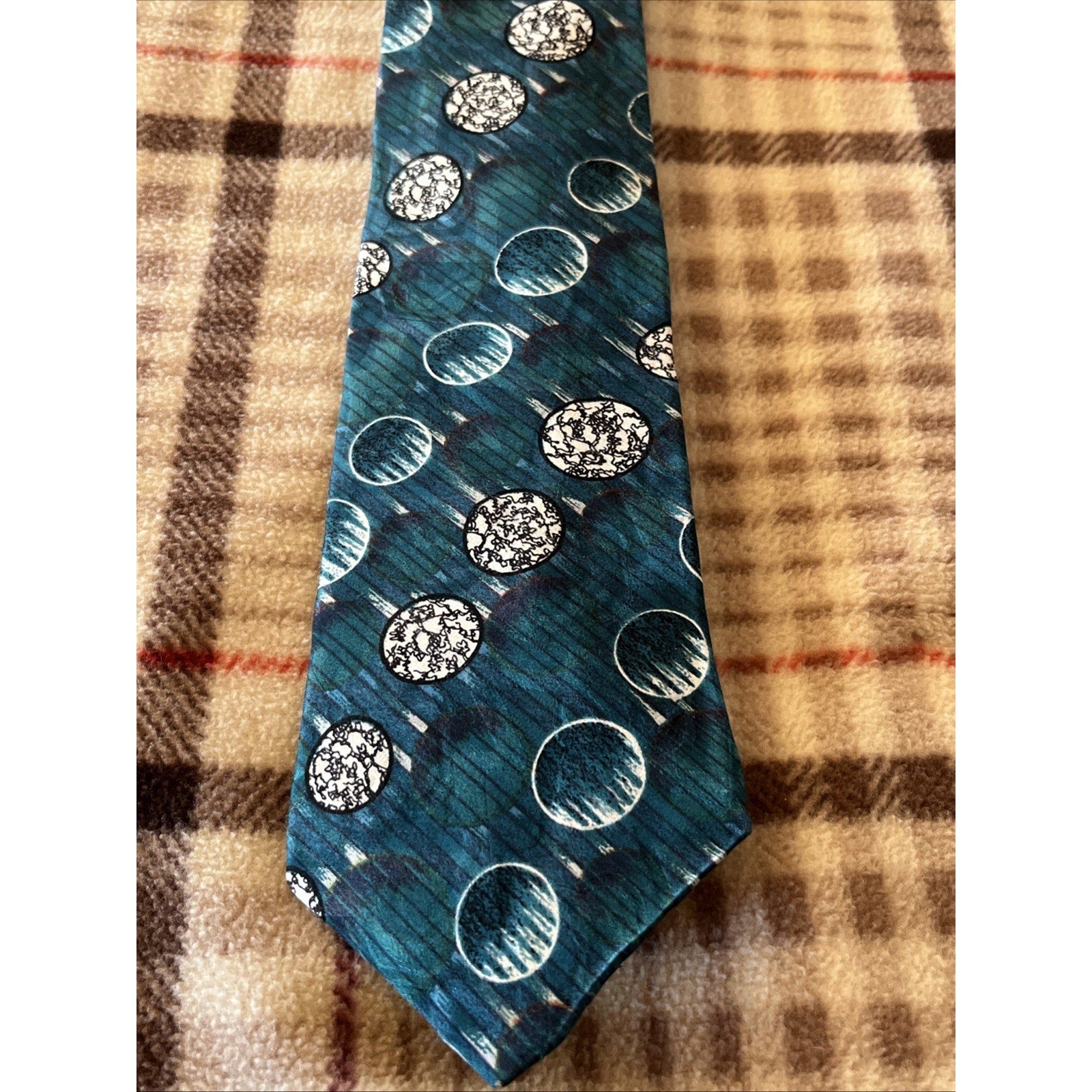 Club International By Par Tip Top Tie Vtg 100% Silk Canadian Fabric Blue Moon