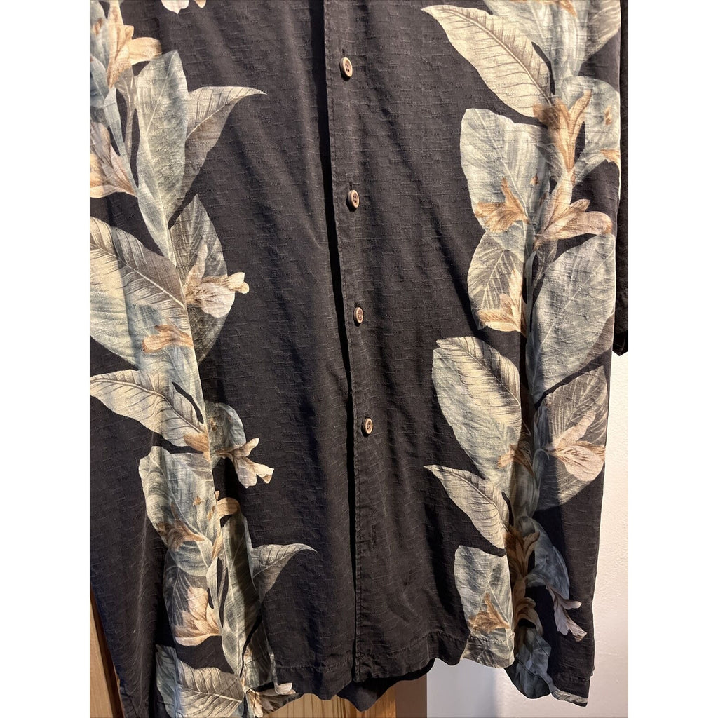 Jamaica Jaxx Men’s XL Black Floral Silk Short Sleeve Button Down Hawaiian Shirt