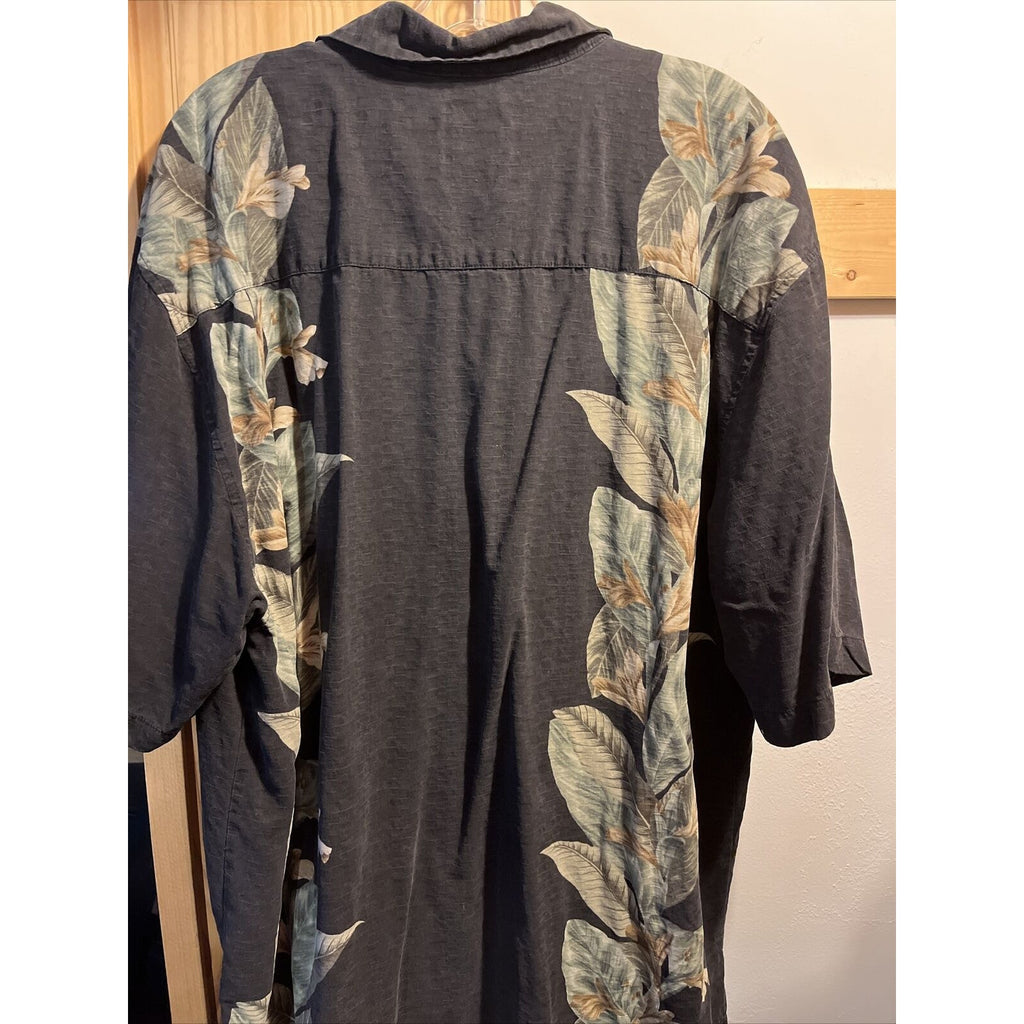 Jamaica Jaxx Men’s XL Black Floral Silk Short Sleeve Button Down Hawaiian Shirt