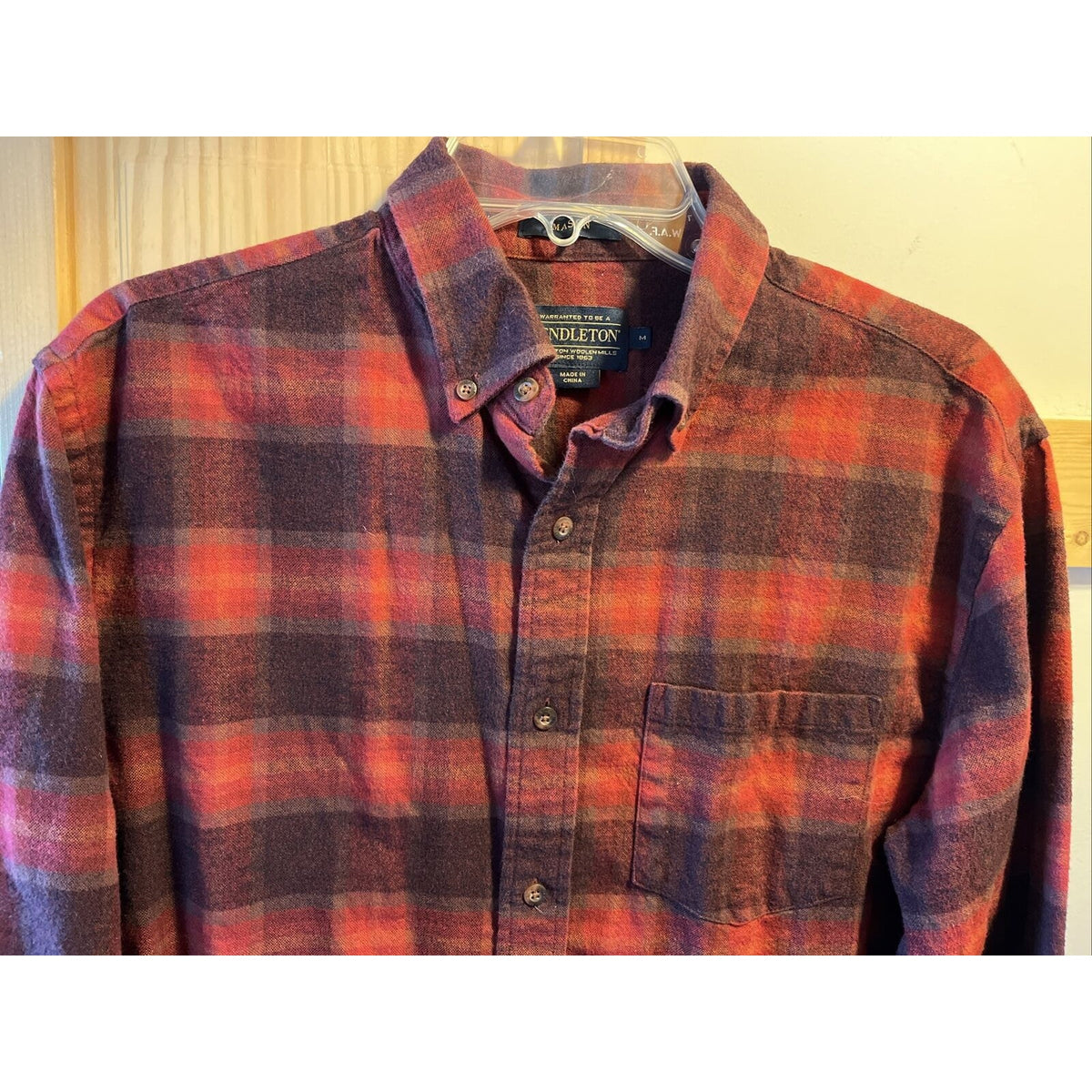 Pendleton mason men’s M red plaid long sleeve button down cotton flannel shirt