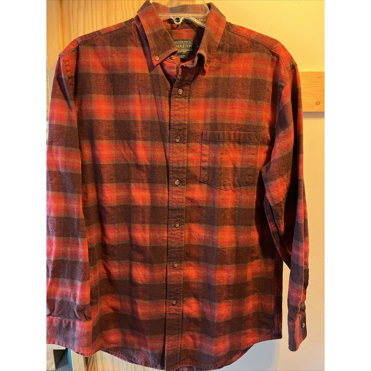 Pendleton mason men’s M red plaid long sleeve button down cotton flannel shirt