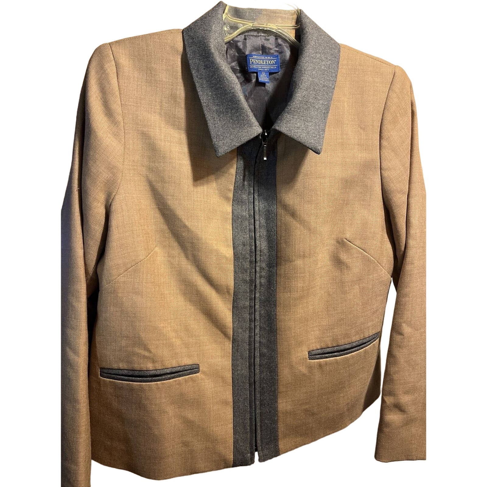 Pendleton Women’s 12 Petite Brown Virgin Wool Long Sleeve Full Zip Blazer Jacket