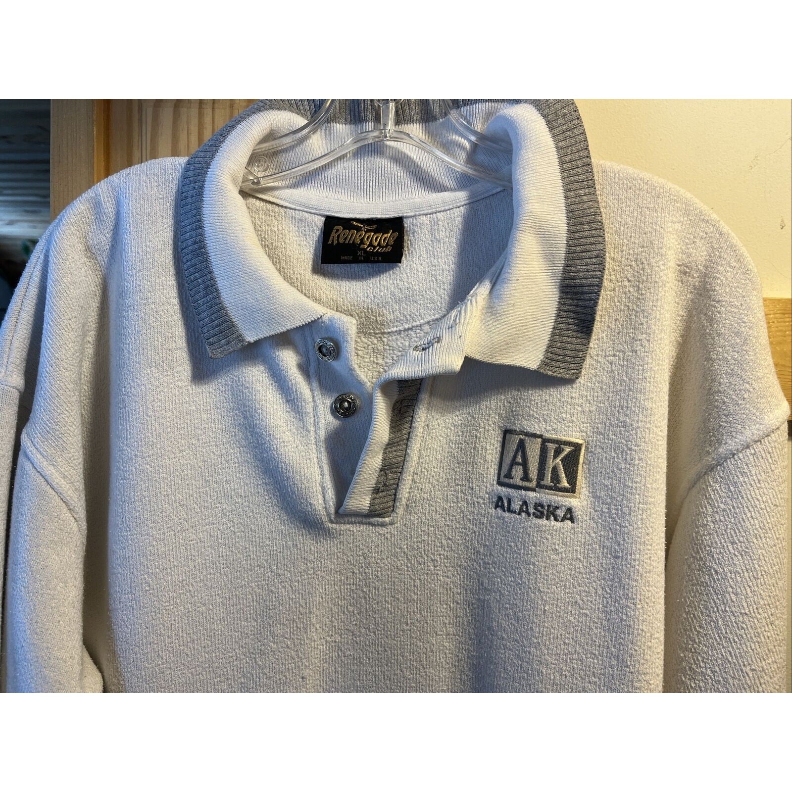 Renegade Club Vintage Men’s XL White Long Sleeve 1/4 Button Cotton Blend Sweater