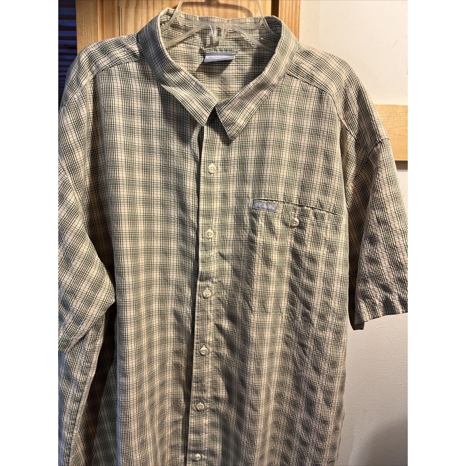Columbia Sportswear Men’s XXL Beige Check Short Sleeve Button Down Cotton Shirt