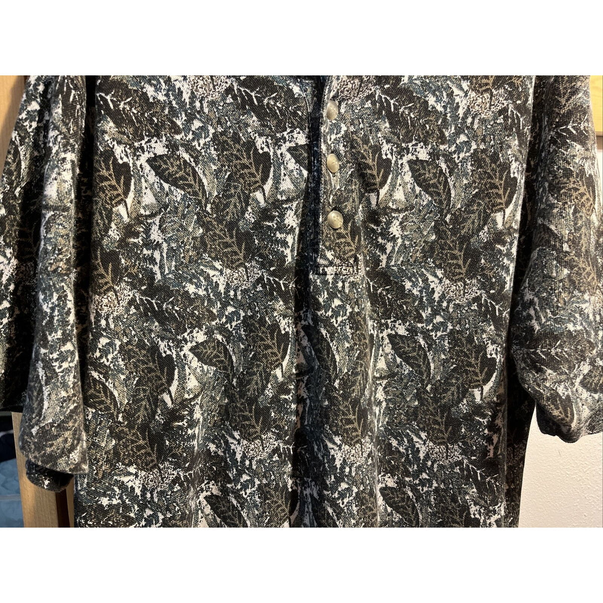 Arizona Jean Co. Men’s M Floral Short Sleeve 1/4 Button Cotton Hawaiian Shirt