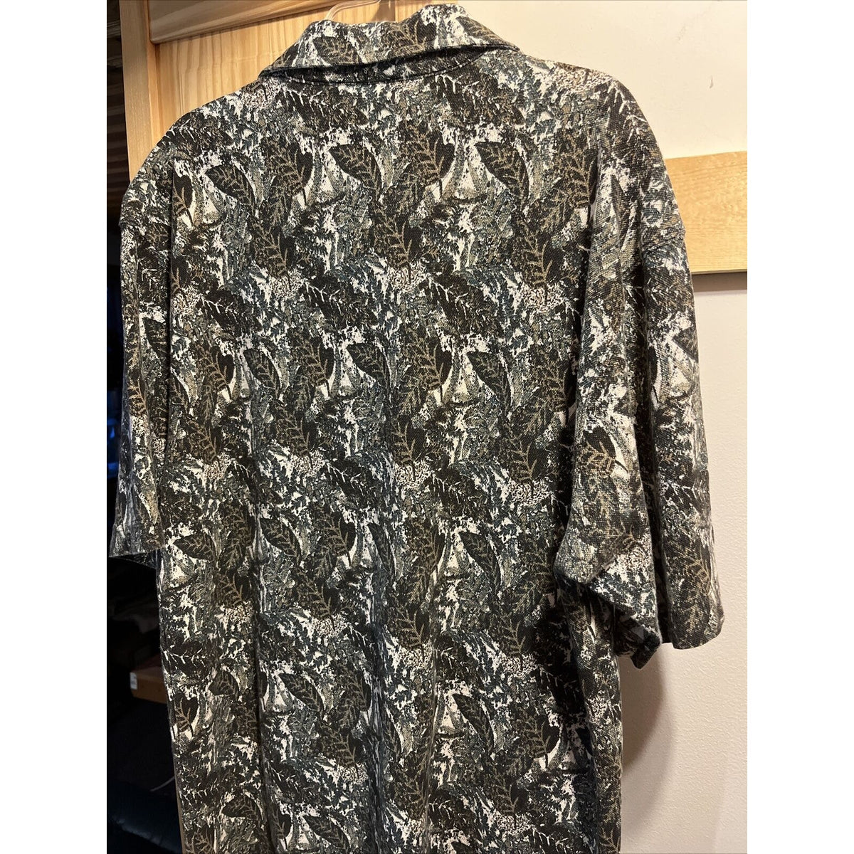 Arizona Jean Co. Men’s M Floral Short Sleeve 1/4 Button Cotton Hawaiian Shirt